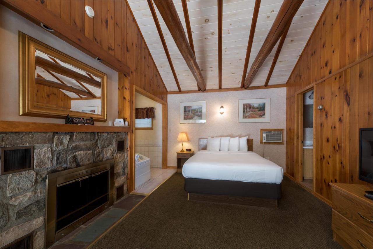 Americas Best Value Inn & Suites Lake George Ruang foto