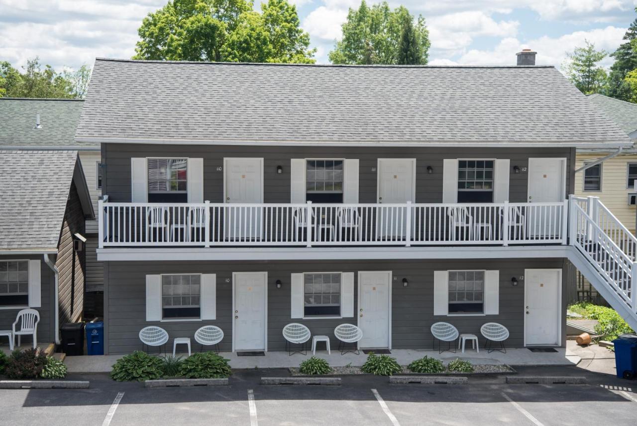 Americas Best Value Inn & Suites Lake George Bagian luar foto